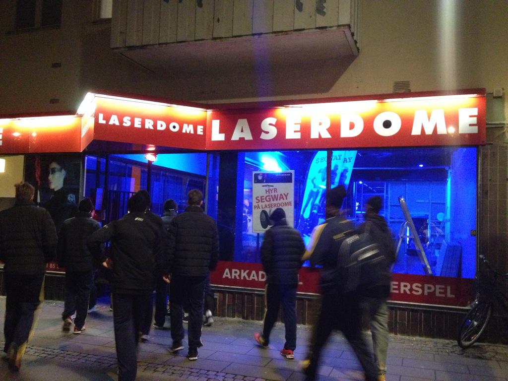 JKanebjork's tweet photo. Hade jag inte lirat plast hade jag gått på Lasedome i lag. #Falcon #innebandylandslaget http://t.co/PldUa8GASx