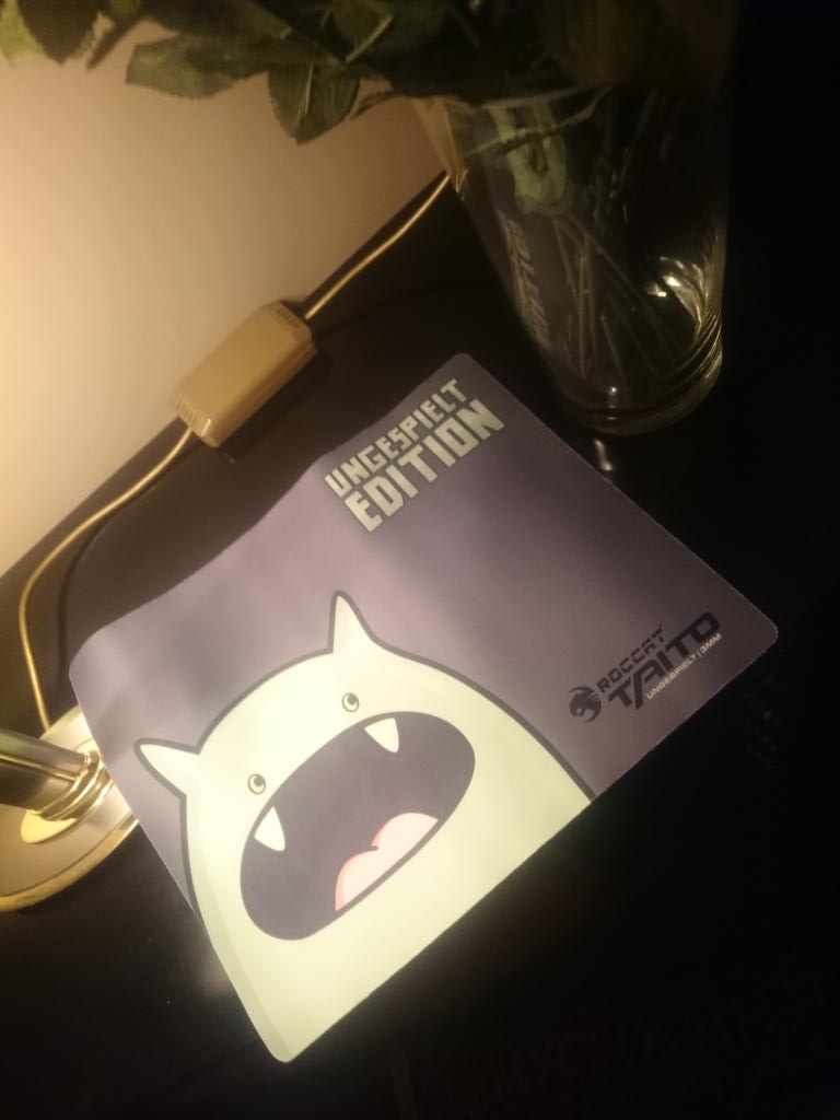 DoItLikeResi's tweet photo. Endlich ist es da 😍
@unge 
#unge 
#commUNGEty http://t.co/tohE9JvUb0