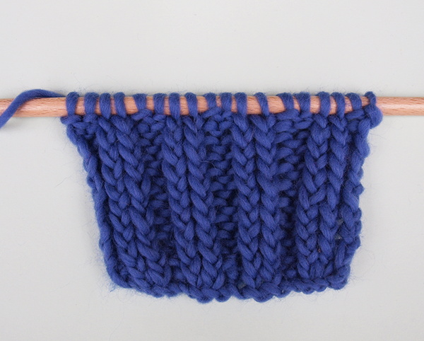 weareknittersDE's tweet photo. Neue #Stricktechnik auf unserem Blog für euch!
Das verschränkte Rippenmuster :)
http://t.co/dcLqlXw6jp http://t.co/9393K2PUIE