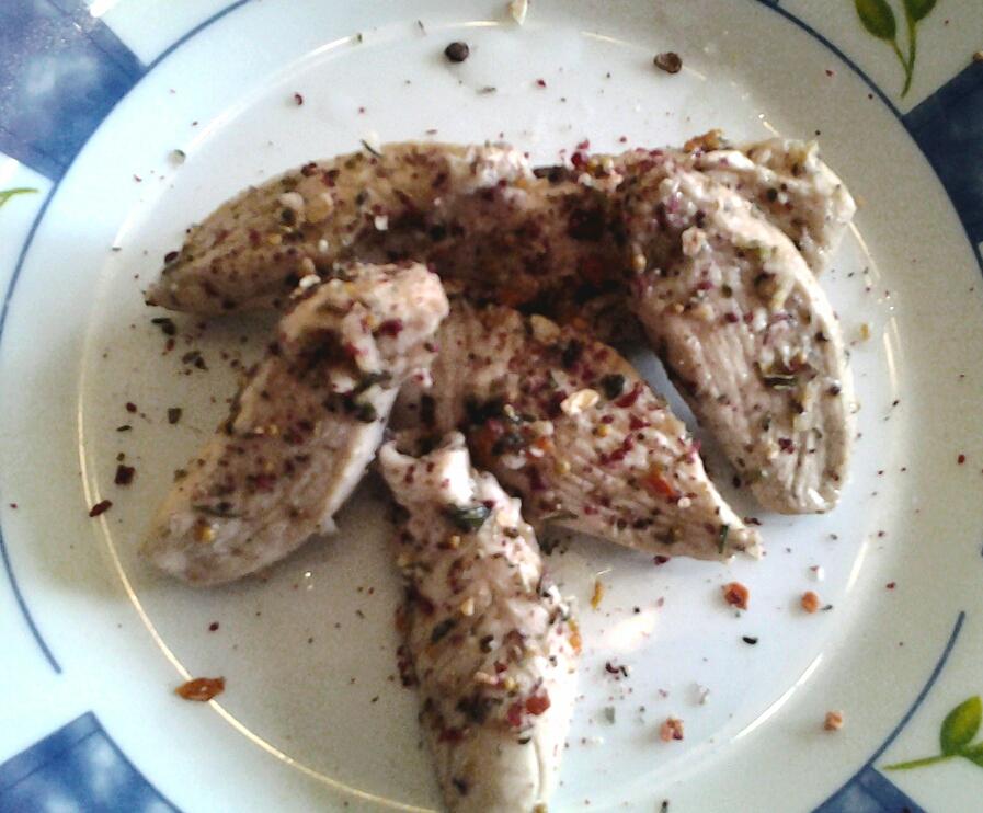 ViGaRe11's tweet photo. UZCEPĀM VISTAS FILEJU GAR��ĪGI http://t.co/wy8ZQfh1cj