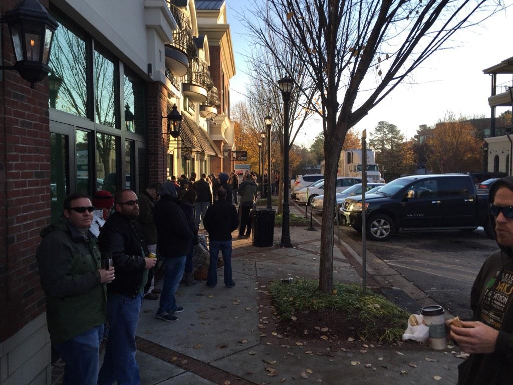 Love= <a href="/NicoleHanner/">Nicole Hanner</a> watching kids on #BlackFriday so i can stand in line for #BourbonCountyStout