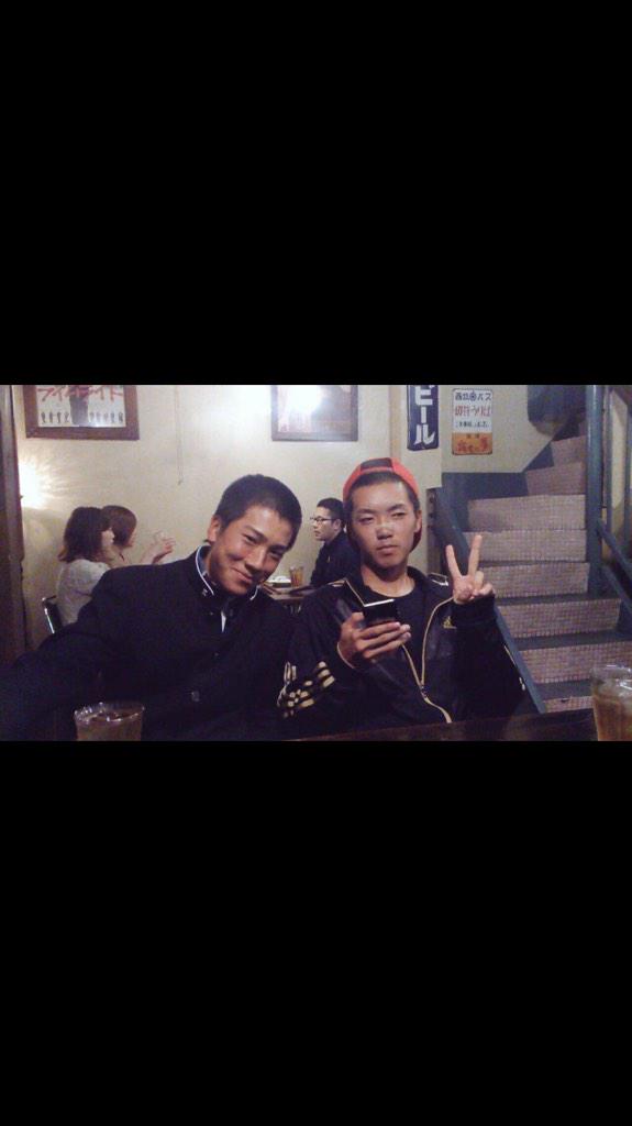 401118s's tweet photo. 今日は初めてのもんじゃやったけど
美味しかったね‼︎けど食べ方わからん
かったけん恥ずかしかった爆笑
特にカマキリ^_^また行こう‼︎ http://t.co/3sB3bBthRm