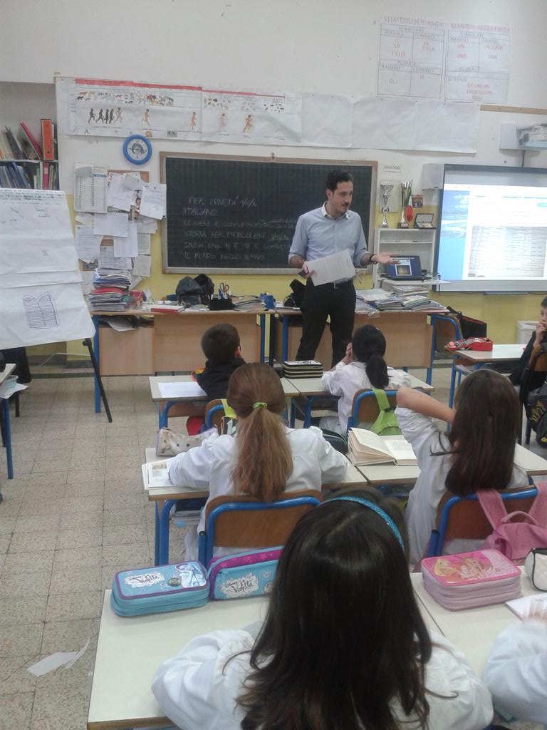 E la <a href="/TwLetteratura/">TwLetteratura</a> continua a #Viareggio con #twpinocchio/10 e @classe4BLambr !