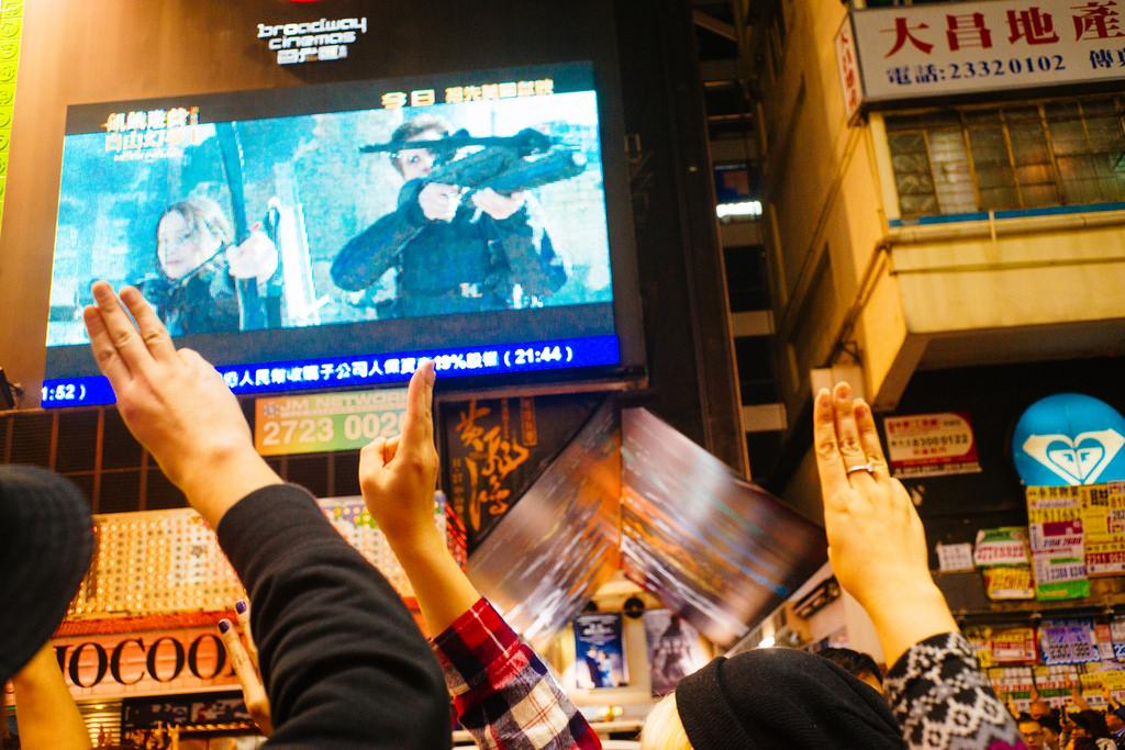 RealHongkongers's tweet photo. Everybody! #Central #TsimShaTsui! Revolution started! Party Time! come! HongKonger! #Mongkok #HK #HongKong http://t.co/fLZthDj6jB