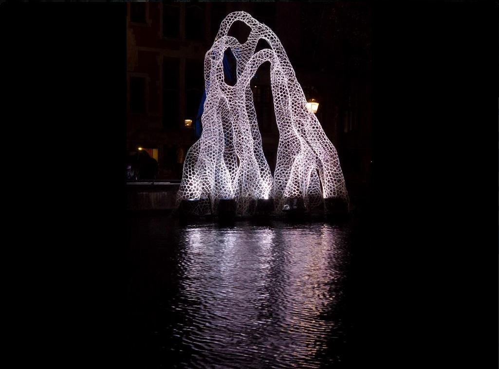 pearswj's tweet photo. Another fantastic collaboration between @ramboll_uk and @loopph for the Amsterdam Light Festival #aqualace http://t.co/xY9TAkmgK5