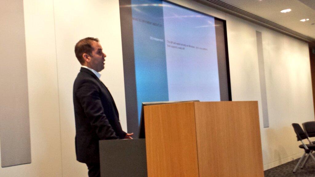dyjh's tweet image. Jorge from @thomsonreuters about #Python API to the TR data universe. #PythonQuantsConf @CQFInstitute