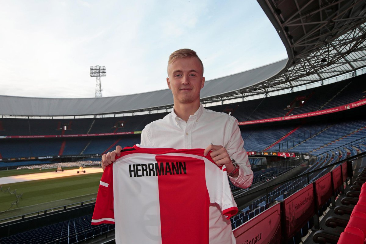 Feyenoord's tweet photo. Het Zweedse talent Mans Herrmann heeft vanmiddag in De Kuip een contract tot medio 2017 ondertekend bij Feyenoord. http://t.co/cQu2qBKosd