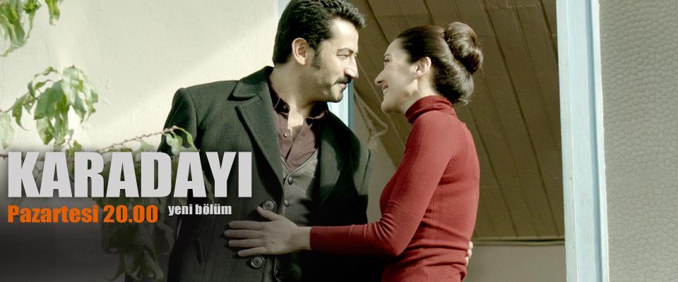 B3iadmGCUAEg7Sw.jpg:large