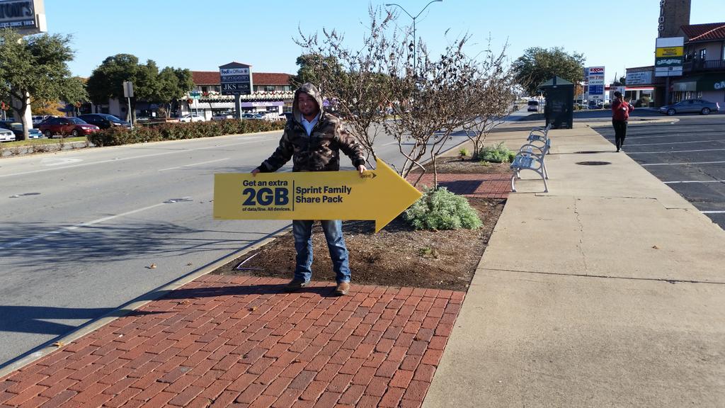 jesse1181's tweet photo. @LouGranberry @SWHoney_Badgers  Store 391 ready for #blackfriday http://t.co/yg1btT2nD6