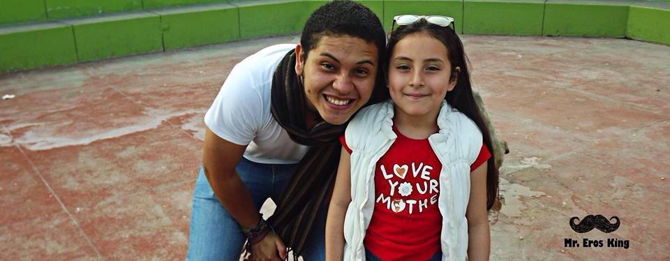 CarlosBaluarte1's tweet photo. Con la pequeña fans <3 http://t.co/7OumqirOYg