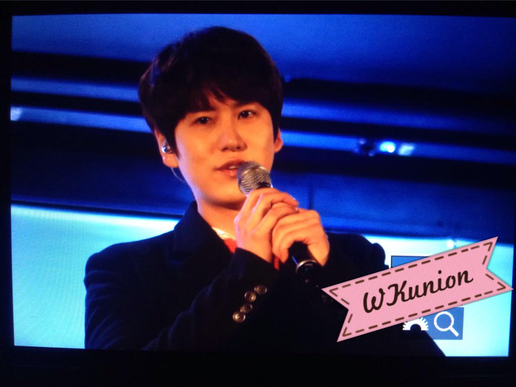 [preview] 141128 KYUHYUN SURPRISE MINI CONCERT at COEX