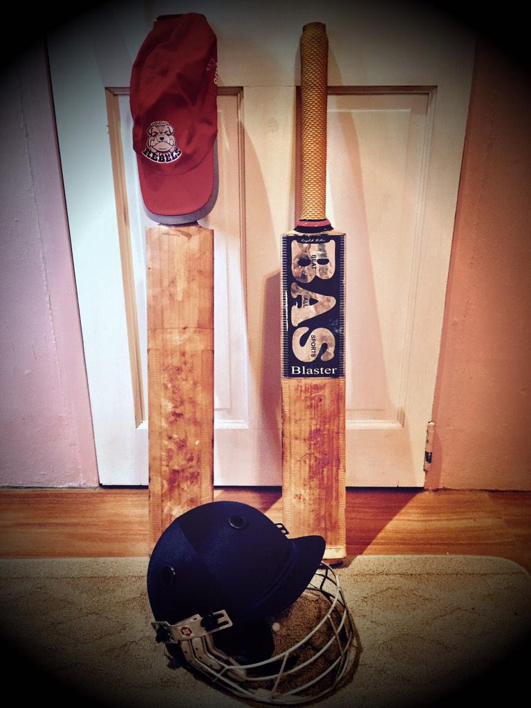 RaynanR7's tweet photo. #PutOutYourBat R.I.P Phil Hughes http://t.co/4qcr7PLeZM