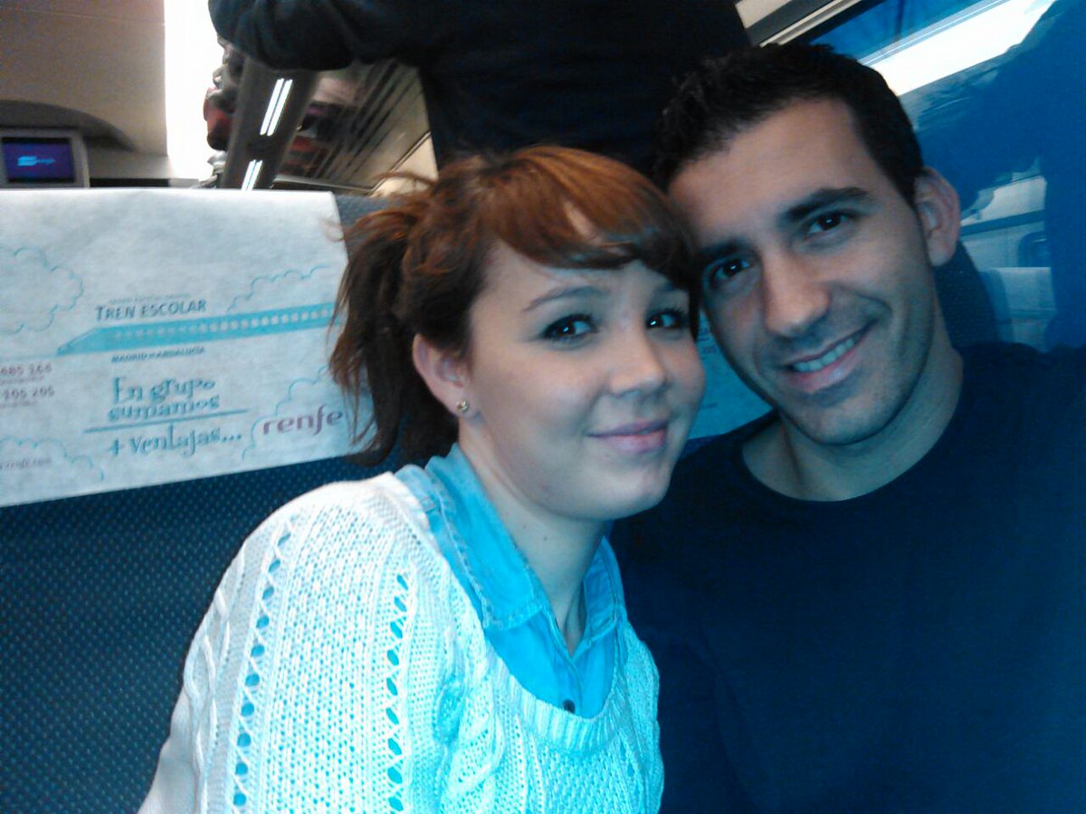 marimarj1989's tweet photo. nos fuimos pa madrid !!por fin cariñoo!!a disfruta!te quieroo!! http://t.co/j9K3fCYEAk
