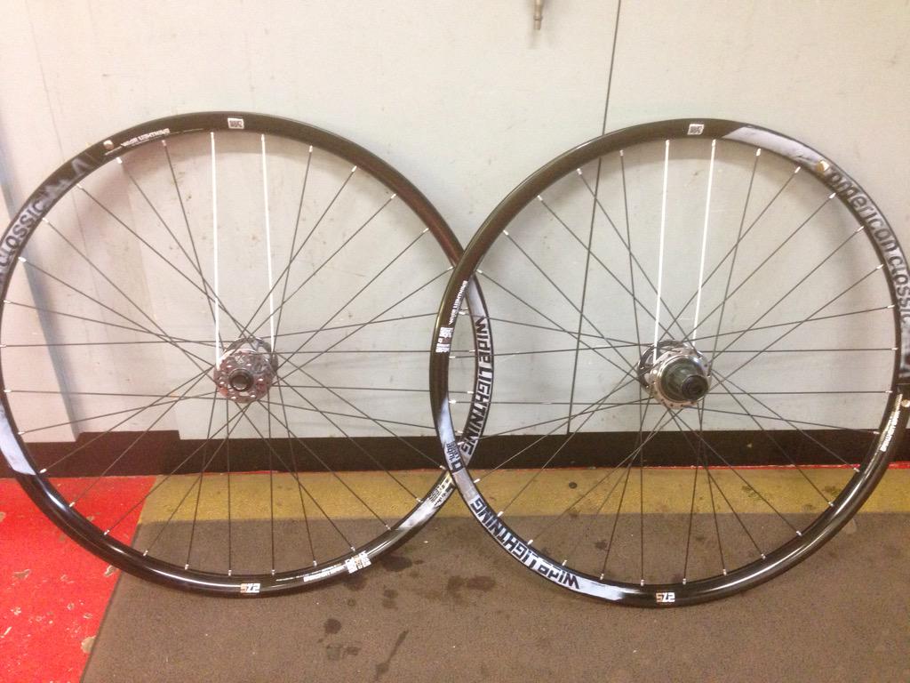 Mash16's tweet photo. New mountain bike hoops, this will help me go uphill faster! @BainesRacing #americanclassic #widelightning #muddy http://t.co/yN8FXYv4Gr