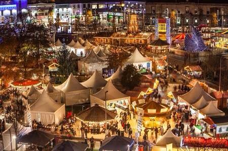 scampibear's tweet photo. Galway Christmas Market 😍#galway#christmas#market🎅🎄🎁 http://t.co/2H74qdDjaG