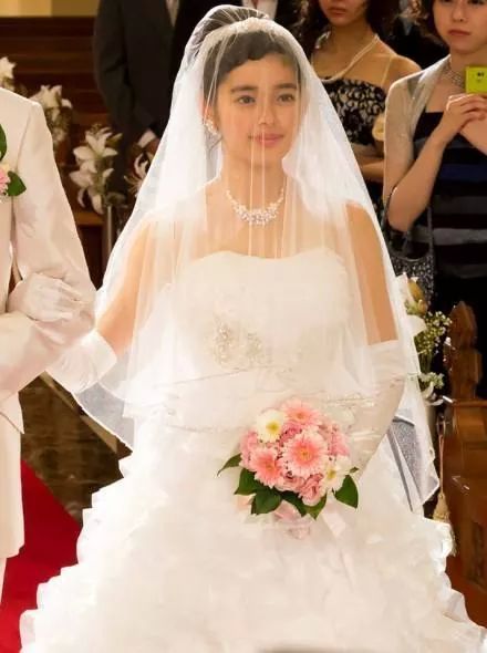 未華恵羅 Michaela Ar Twitter おやすみなさい私の最愛のアイドル 彼女の結婚式から未来穂香の4美しいショット あなたのあなたの白いウェディングドレスからもそう非常に美しい Honoka Mk9737 未来穂香 Http T Co 2hkf0si8ku