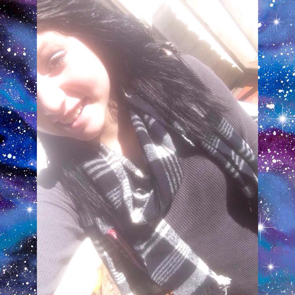 mainqueen5505's tweet photo. You done fucked up whore . Kmsl #you#childish 🌵😂👋 http://t.co/i9v5KBz97L