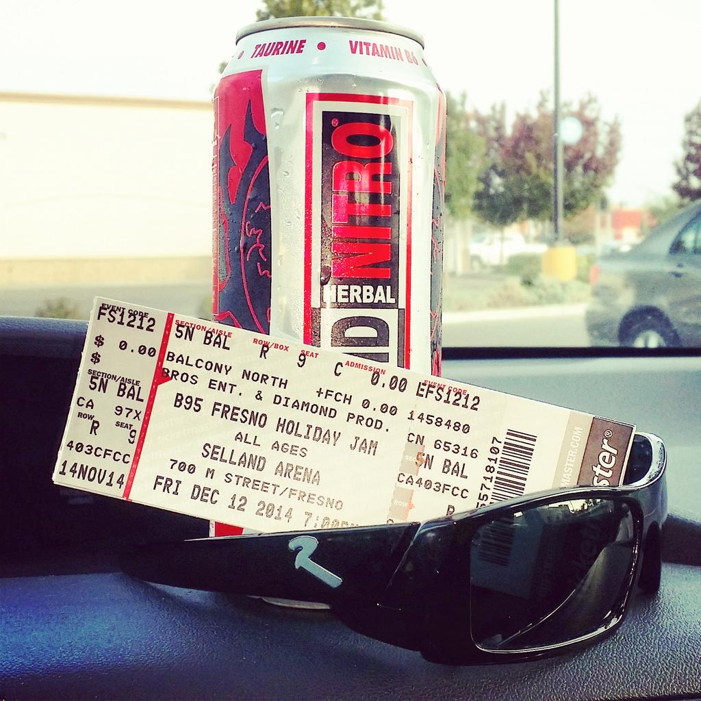 liquidnitro559's tweet photo. Get your fresno holiday jam tickets at http://t.co/EdqrLqZ08R http://t.co/cGQ4G2VAch