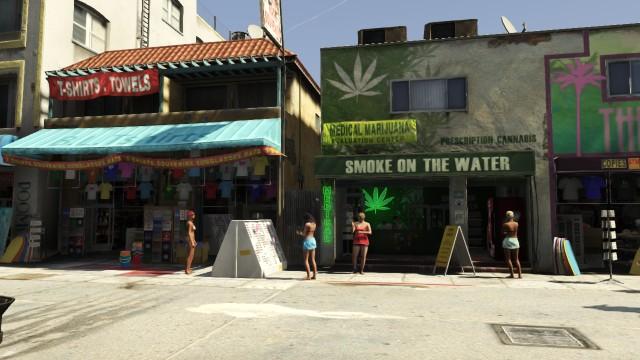 VespucciGTA's tweet photo. Take some weed on Vespucci beach. http://t.co/0OWsEuTUvH