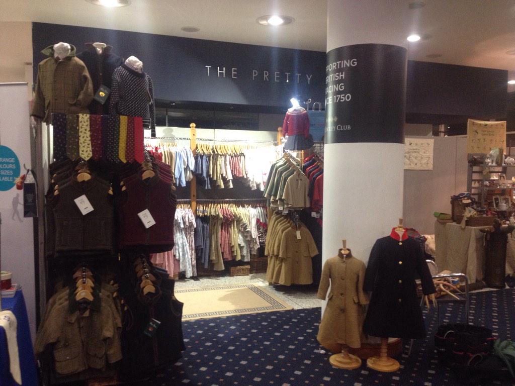 _Startsmart's tweet image. Ready to go for this weekend's event, Presents Galore! Come and see us at the Rowley Mile Racecourse @NewmarketRace