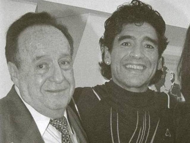 MotivacionesF's tweet photo. "Lo único que me quitaba la tristeza luego de perder un partido, era ver el Chavo" - Maradona. http://t.co/b0rIQ00vdg