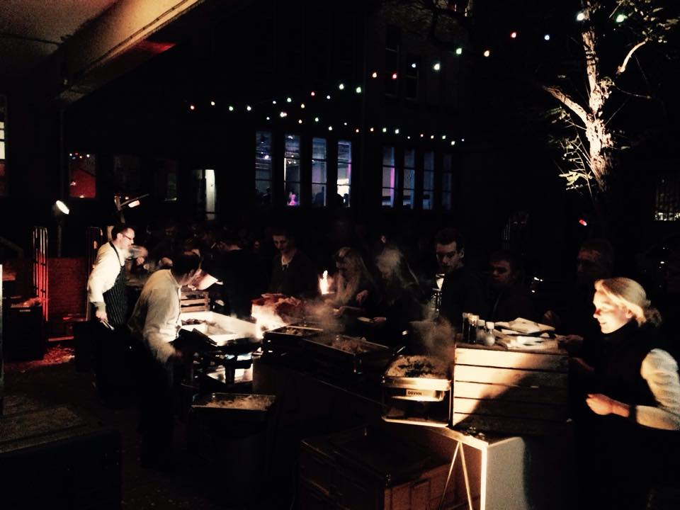 De minima lopen uiteen van -1 graad in Groningen tot 9+ <a href="/puddingfabriek/">Pudding Locaties</a> #winter #barbecue met <a href="/Smaak_vhNoorden/">De Smaak v/h Noorden</a>