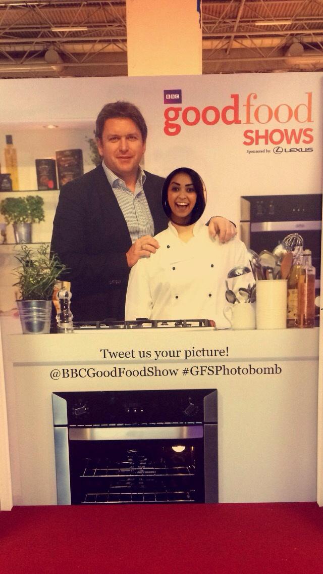 BurnFM_Arts's tweet photo. Today at the @BBCGoodFoodShow 🍴 #GFSphotobomb http://t.co/81lW8RSxWL