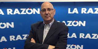 rosamariaartal's tweet photo. El nuevo director de informativos y su mano derecha para los fines de semana. #oldPP #DefiendeRTVE #BlackfridayRTVE http://t.co/1YZpkDSYYf
