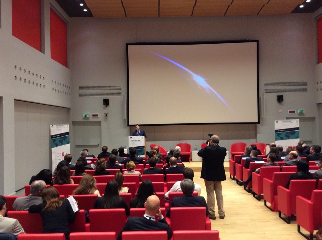 gicentro's tweet photo. Marco Gay: il futuro è nel #Fare...#Futurelab2014 @gicentro @marcogy @iGuzzini @Nova24Tec @sole24ore http://t.co/IqEperMPLL