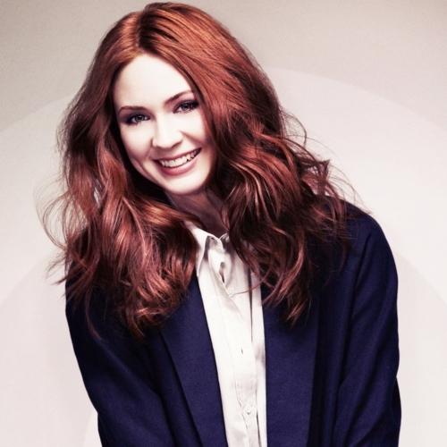 Happy birthday to our ginger queen, Karen Gillan ! 