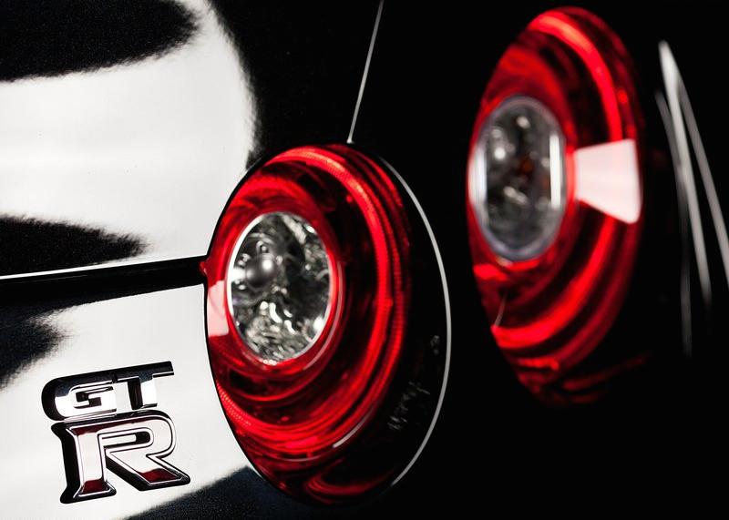 Nissan's tweet image. What's it going to be...the dark side or the light? RT for dark, FAVE for light. #Nissan #GTR #NISMO