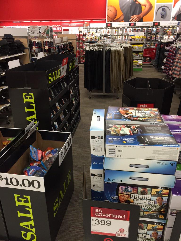 Microsoft: Xbox One 'Sales were incredible' on Black Friday, Takes Jab at Sony