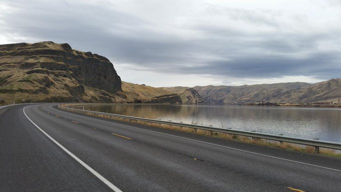 Nice #running&euro;. ...burning#calories# after thanksgiving :# =p http://t.co/MWtdQgqqnB<a href="/tag/running"class="tags">#running</a>