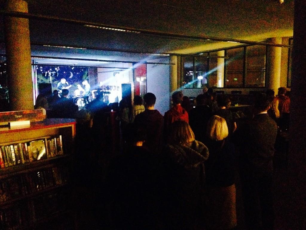 OldhamLibraries's tweet image. #getitloudinlibraries @HotVestryMusic @OldhamCouncil