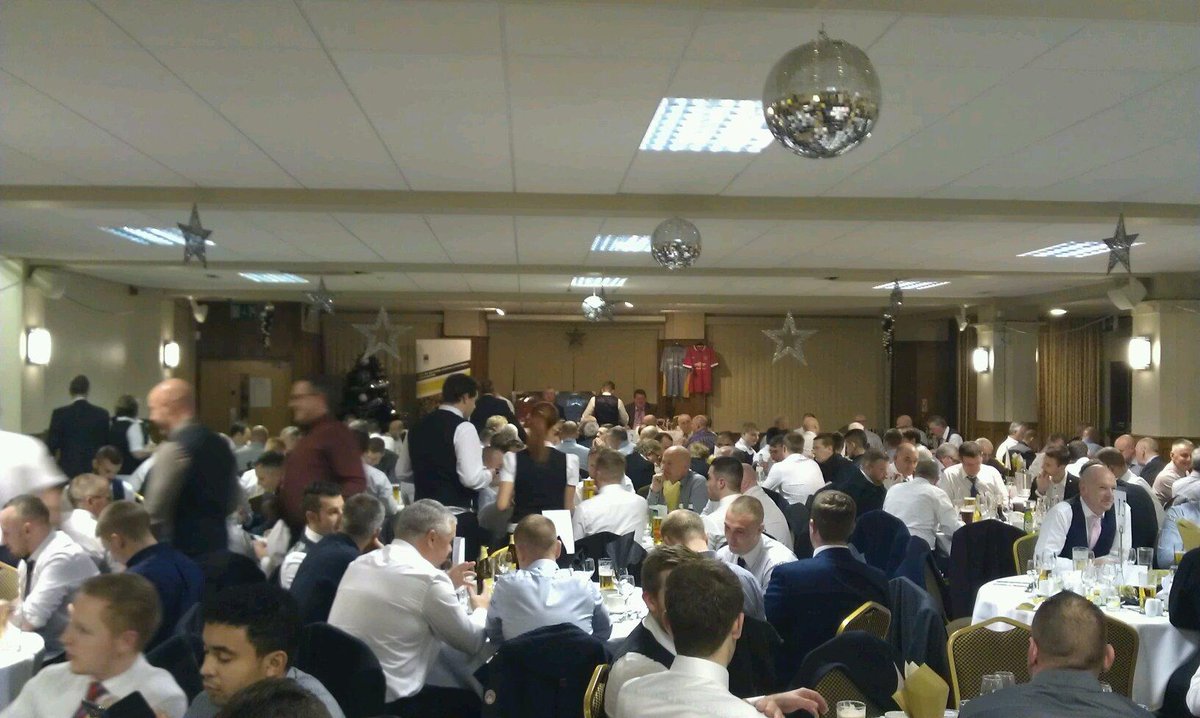 We have <a href="/mattletiss7/">Matt Le Tissier ✝️</a> at our Sportsmans fundraiser tonight. Looking forward the stories about <a href="/SouthamptonFC/">Southampton FC</a>