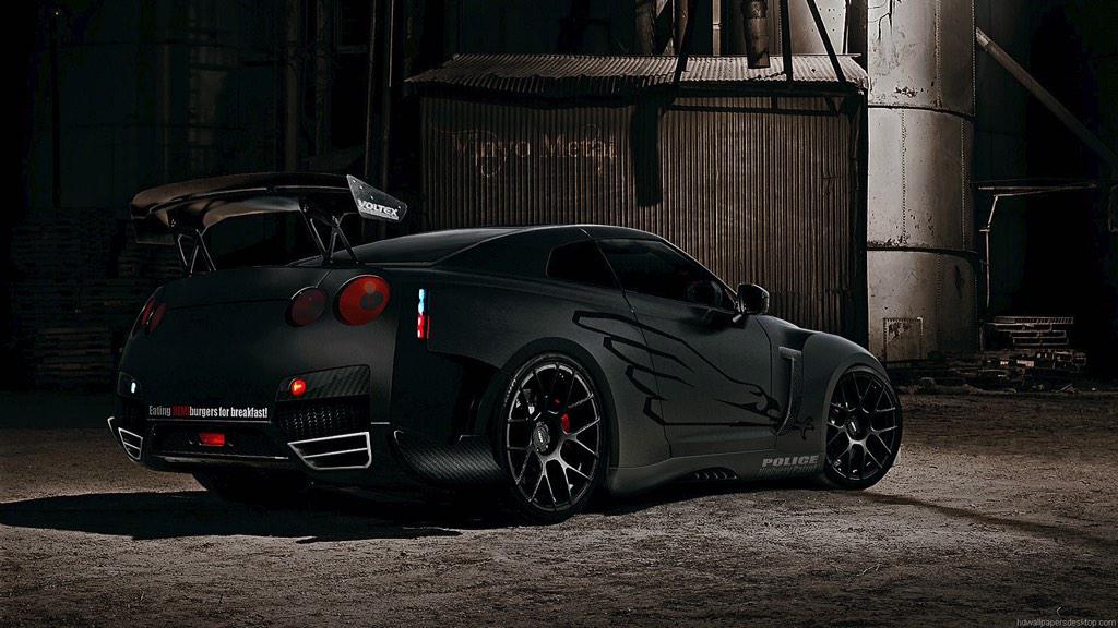 carpxrnpicx's tweet photo. Nissan GT-R ⚫️🙌 http://t.co/S2LZPxItv2