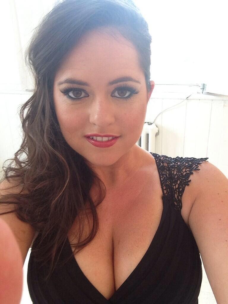 This Labour MP's Wife Is Selling Revealing Signed Selfies On eBay, image size:768x1024