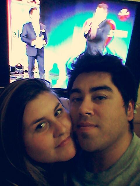 MauricioRomo14's tweet photo. #Selfieton.  #somostodosteleton    desde CON CON  JUNTO A LA TELETON  :'") http://t.co/UfEiA9u5oo