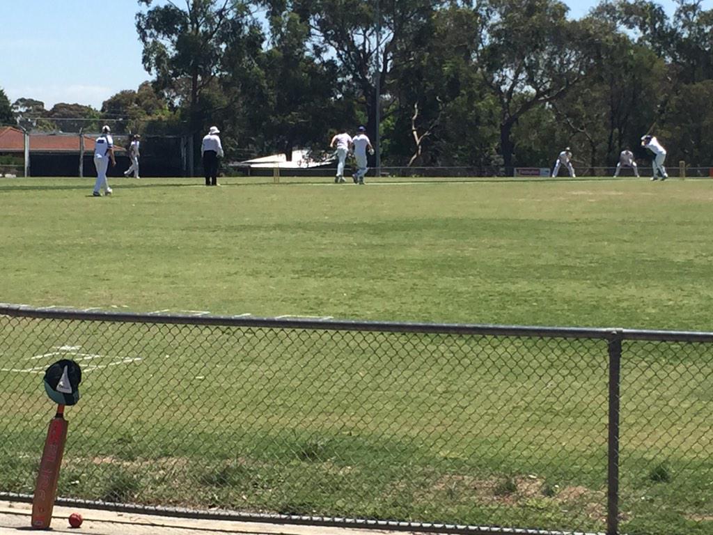 .@ben_murphy5 and <a href="/ShannonGill13/">Shannon Gill</a> out in the middle at Forrest Hill. Black armbands on in memory of Phillip Hughes.