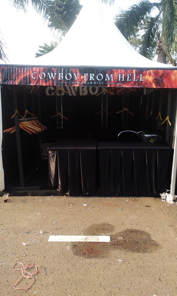 Selamat pagi bradeer.. Ini penampakan Booth CFHmerch di #BandungBerisik2014 Are you Ready?? Merapat ke booth kami