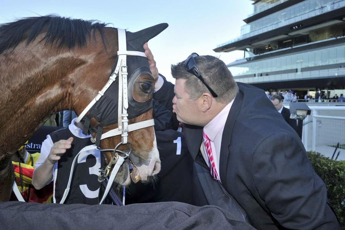 TheRaceGuide's tweet image. #prediction2 @tyeangland bides his time, they go hard &amp;amp; I&apos;m Imposing swoops / @richieplz kisses! - RT if you&apos;re on!