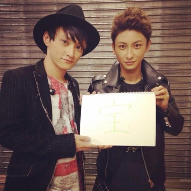 AAApicture_bot's tweet photo. もうほんと仲良すぎ😂
真ちゃんのメッセージには泣けました…

#AAA
#AAA好きな人RT http://t.co/taANgzGFQe
