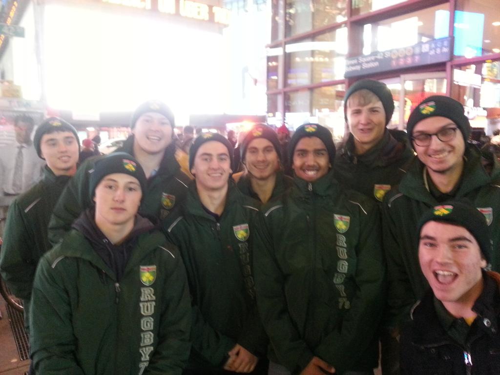 CoachRisto14's tweet photo. @nruthunder @NRUMedia the Thunder are taking on New York @RugbyOntario http://t.co/dMh7o3A8K4