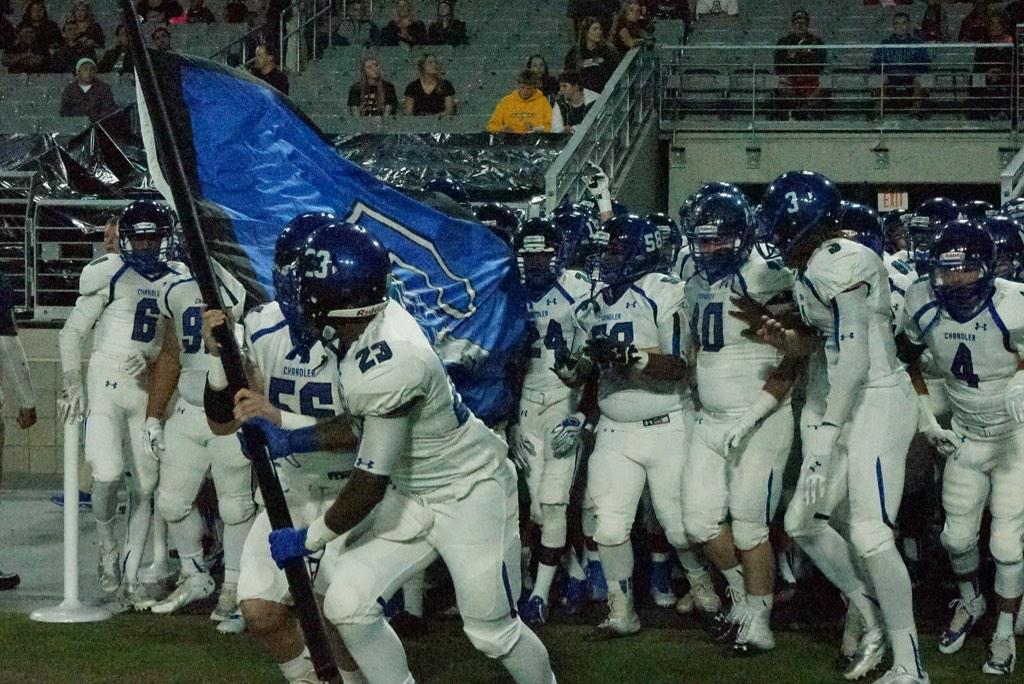 ctownrivals's tweet photo. RT if you're supporting the Wolves http://t.co/X1bUX36oBL
