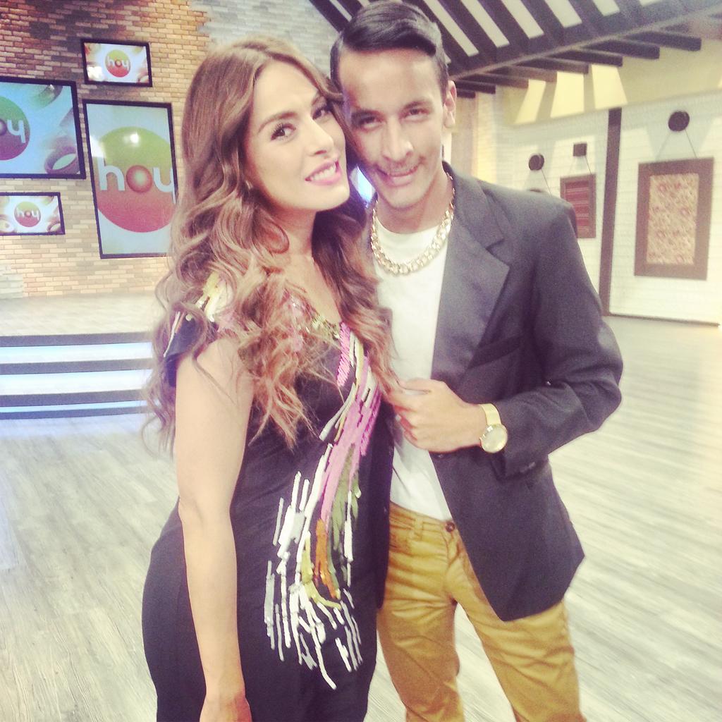 galifan's tweet photo. Los Sueños se hacen Realidad, y @GalileaMontijo Cumplió el Mio, Gracias por todo, TEQUIERO ❤. http://t.co/Ns0TNLDCL1