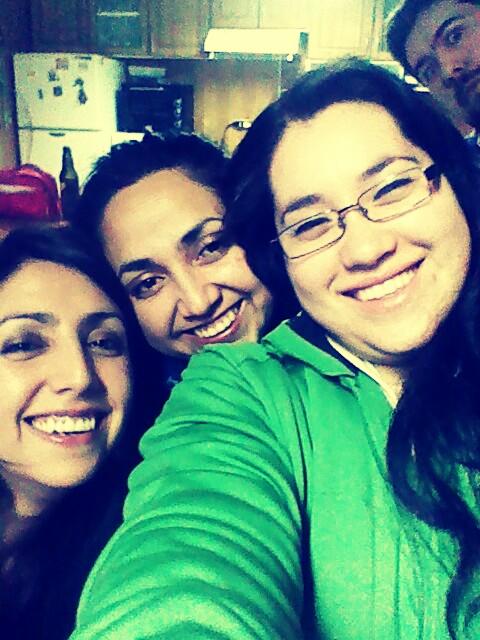 _Malee_'s tweet photo. Con mis amigos #selfiton http://t.co/O4avY2R65Q