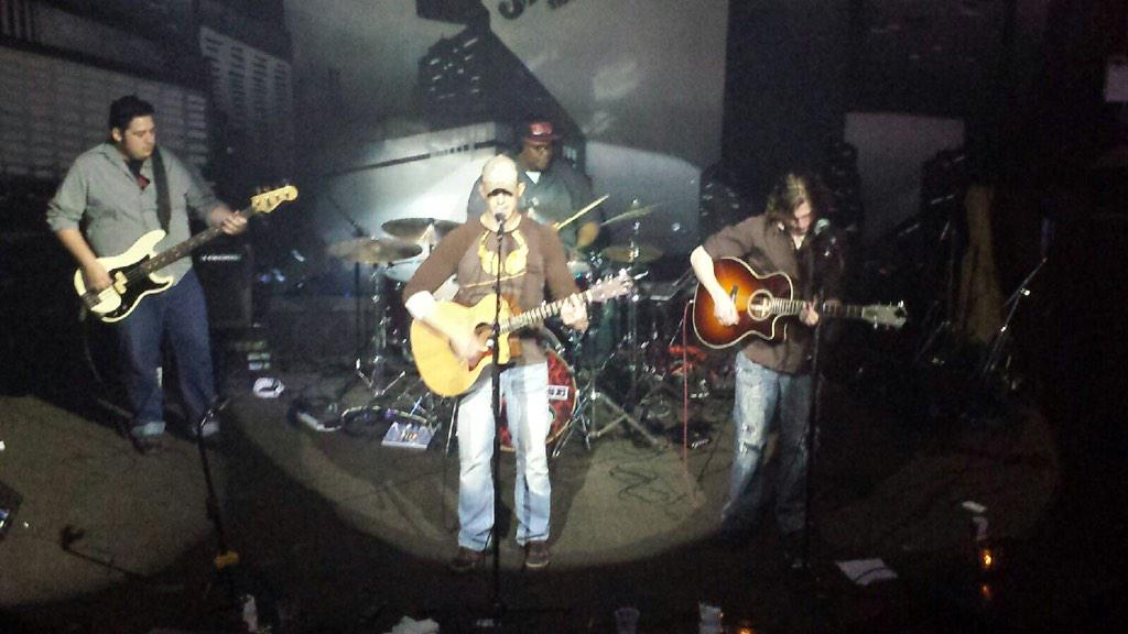 jeremiahrich's tweet photo. The night was Concord with much of a great success! @OfficialBIR @pourhousempls @TomPrestin @MA_BASSIST @TYLYRIQ87 http://t.co/oNIUb8CJEi