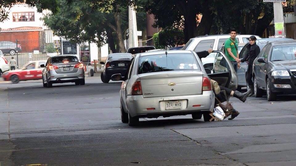 Secuestran a estudiante de la UNAM y ex activista de #YoSoy132 B3lS6R2IYAAzmcL