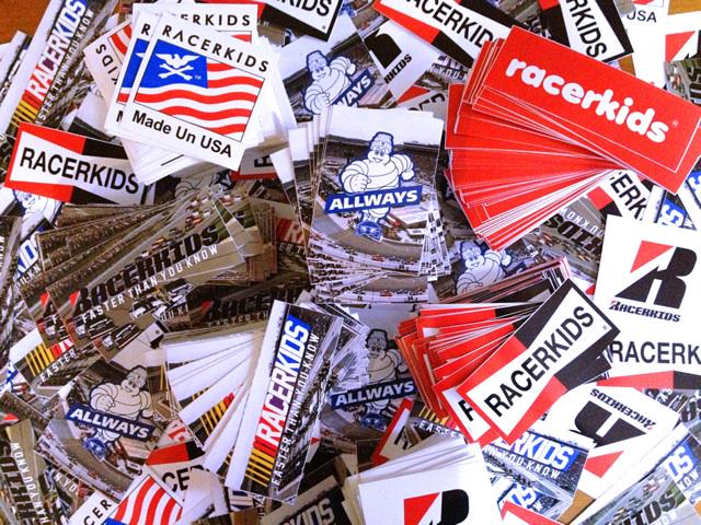 Mau gratisan sticker keren &amp; Disc' up to 50% lgsg datengin ke booth kita ya di #areapurpleNo8 at <a href="/JakCloth/">JakCloth</a>