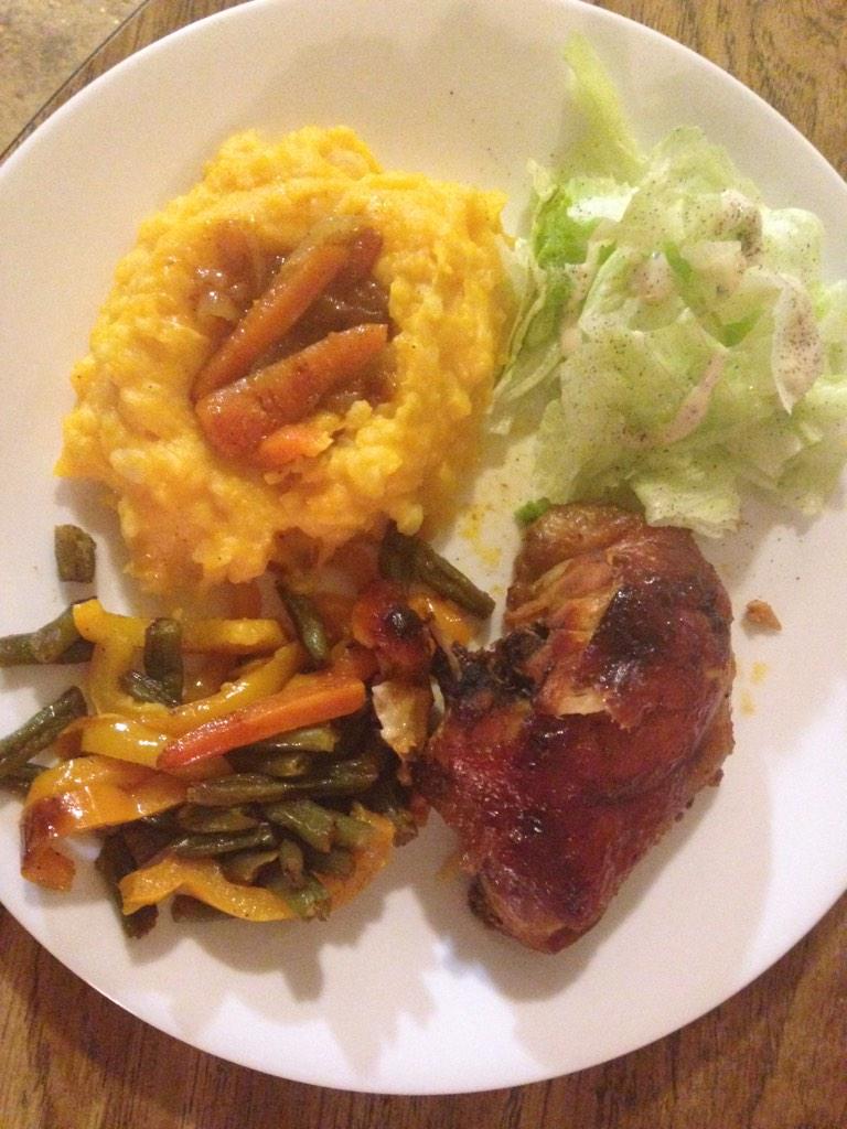 @jness935 Cooked up some #ovenbacked #bbq #chicken #squash #potatomash #sautéed #veggies #sidesalad  Time to dig in!
